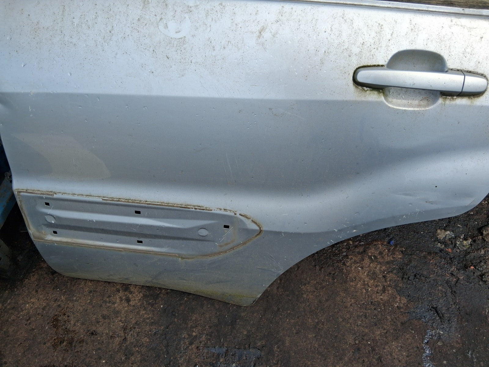 TOYOTA RAV 4 MK2 2003 NSR PASSENGER SIDE REAR BARE DOOR SILVER