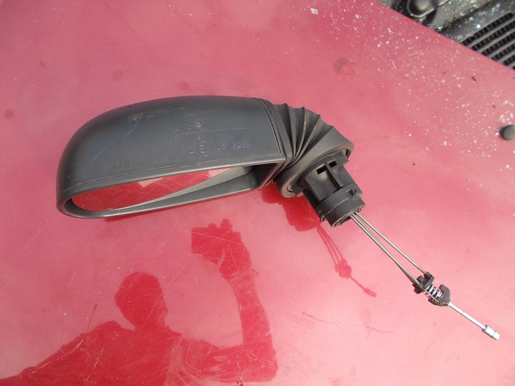 FIAT PUNTO NS/ PASSENGER SIDE MANUAL WING MIRROR E11026289