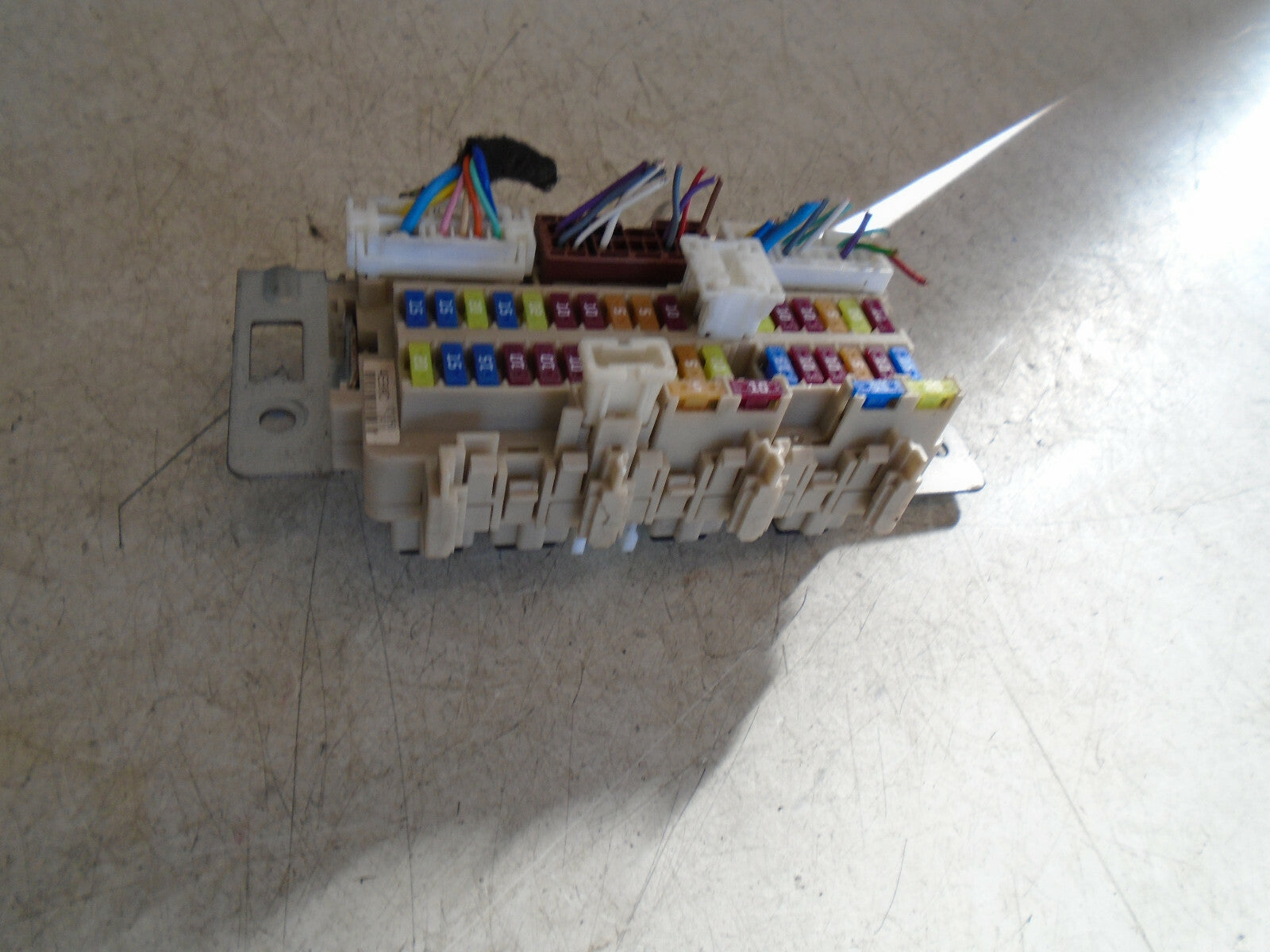 NISSAN QASHQAI J11 2017 1.5 DIESEL FUSE RELAY BOX