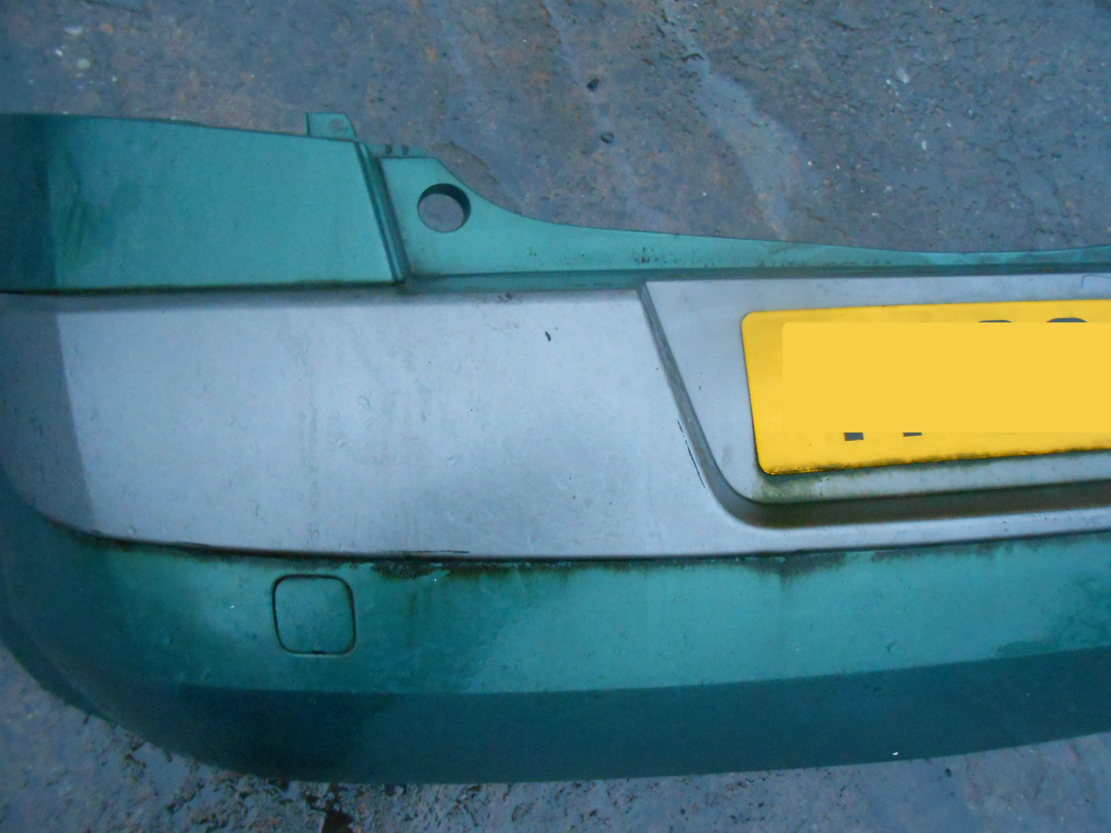 RENAULT MEGANE MK2 2003 COMPLETE REAR BUMPER GREEN