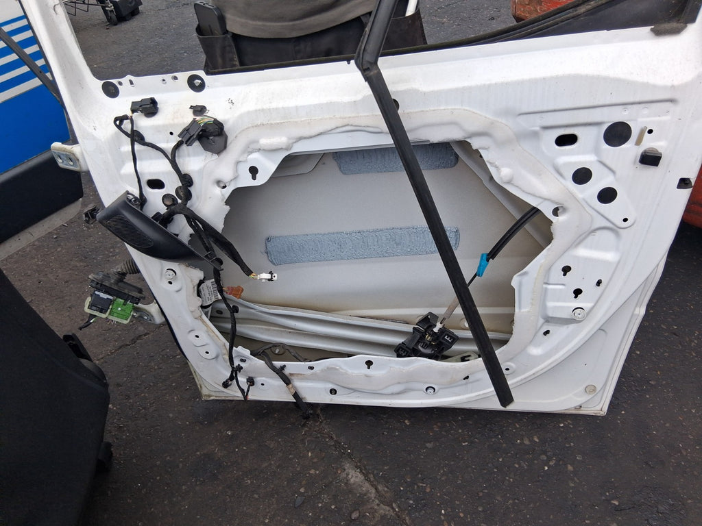 2021 PEUGEOT PARTNER MK3 K9 OSF DRIVER SIDE FRONT BARE DOOR WHITE