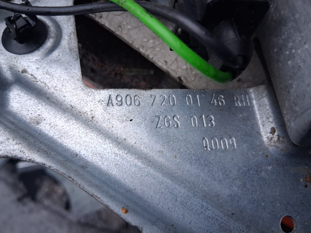 2016 MERCEDES SPRINTER W906 OSF DRIVER SIDE WINDOW MOTOR REGULATOR A9067200146