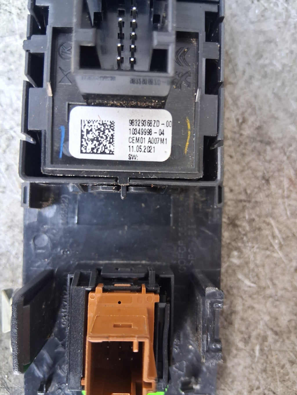 2021 CITROEN BERLINGO OSF DRIVER SIDE FRONT RIGHT WINDOW CONTROL SWITCH 98329368