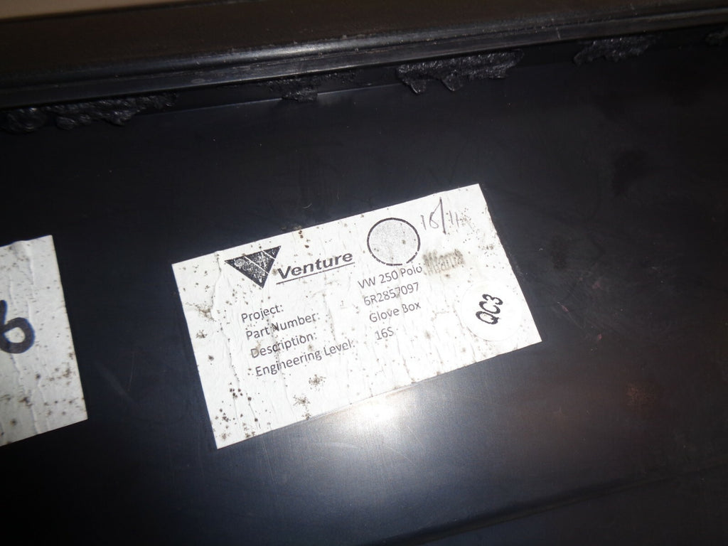 VW VOLKSWAGEN POLO 2014 6R PASSENGER FRONT GLOVEBOX STORAGE COMPARTMENT