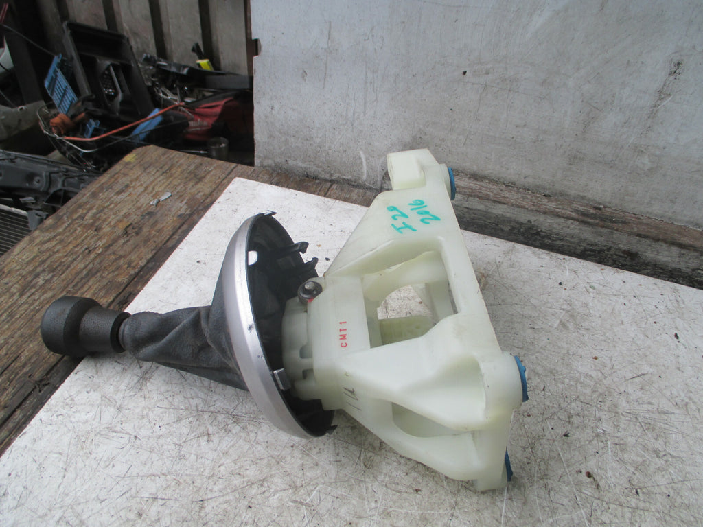 HYUNDAI I20 MK1 MANUAL 5 SPEED GEARSTICK GEARSHIFTER