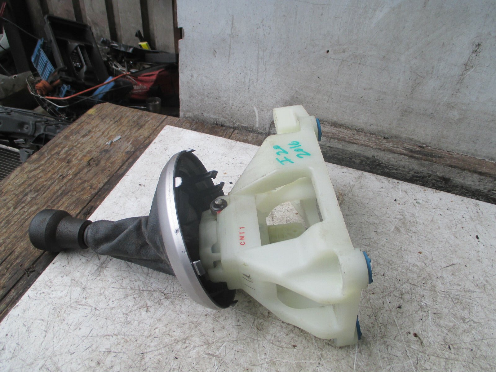 HYUNDAI I20 MK1 MANUAL 5 SPEED GEARSTICK GEARSHIFTER