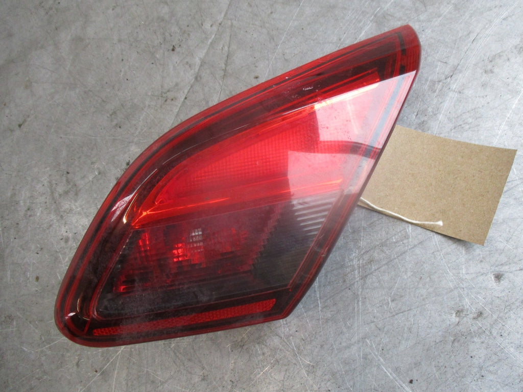 2017 VAUXHALL CORSA E OSR DRIVERS SIDE REAR INNER REAR TAIL LIGHT 39012632
