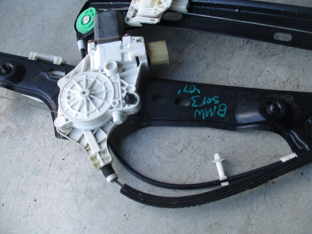 2007 BMW 3 SERIES E90 OSF DRIVER SIDE FRONT WINDOW MOTOR REGULATOR