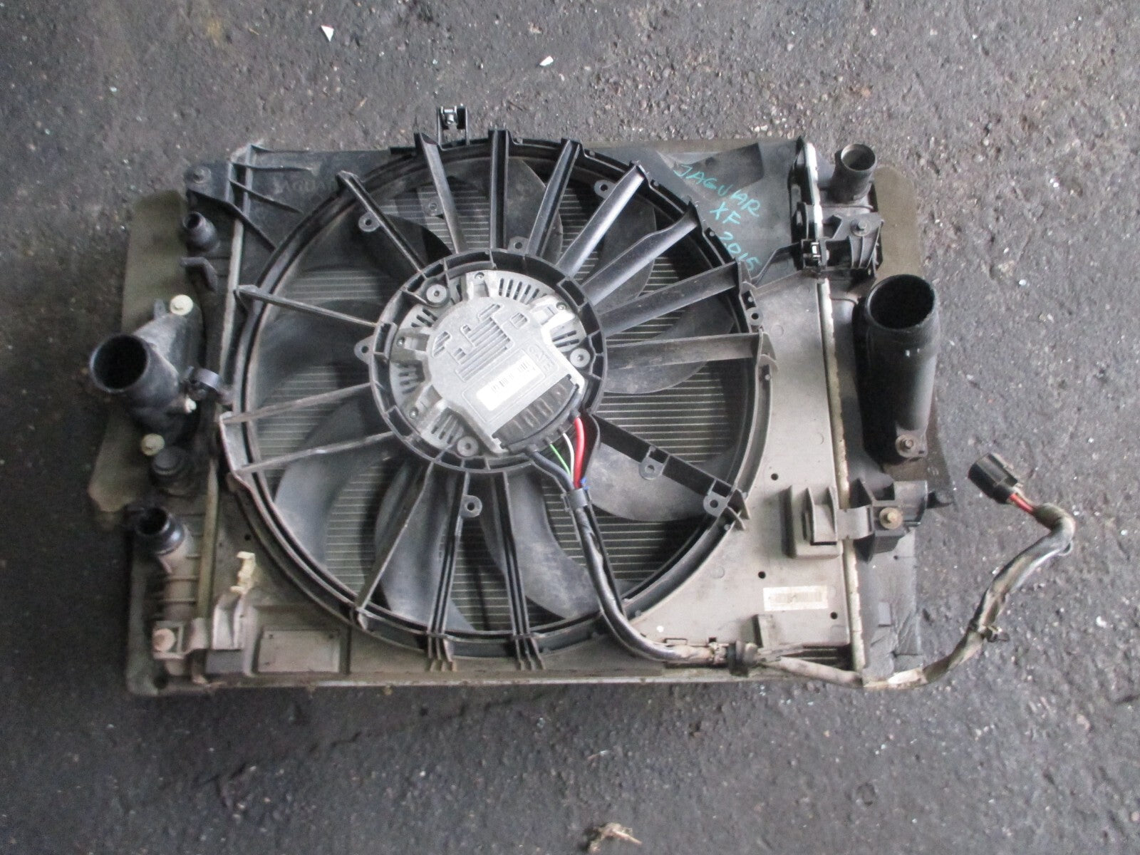 JAGUAR XF X250 2015 2.2 DIESEL RADIATOR FAN PACK CX238C607AD RP 29