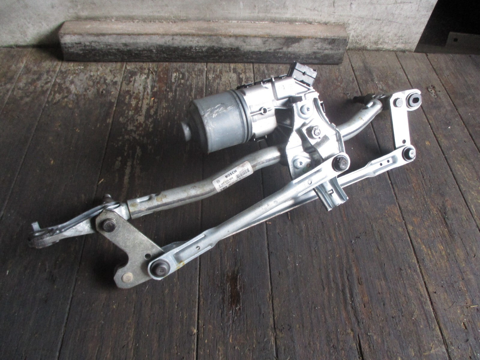 PEUGEOT TEEPEE PARTNER BERLINGO FRONT WINDSCEEN WIPER MOTOR LINKAGES 9683100780