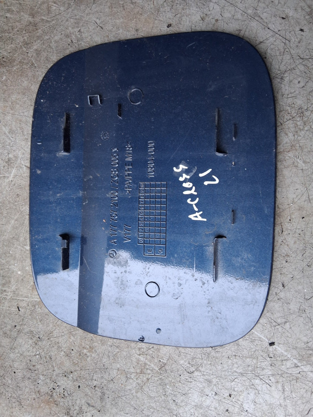 2021 MERCEDES A CLASS V177 FUEL FLAP LID COVER BLUE A1777572100