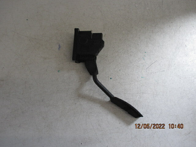 VAUXHALL CORSA D 2008 ACCELERATOR THROTTLE PEDAL 13305805