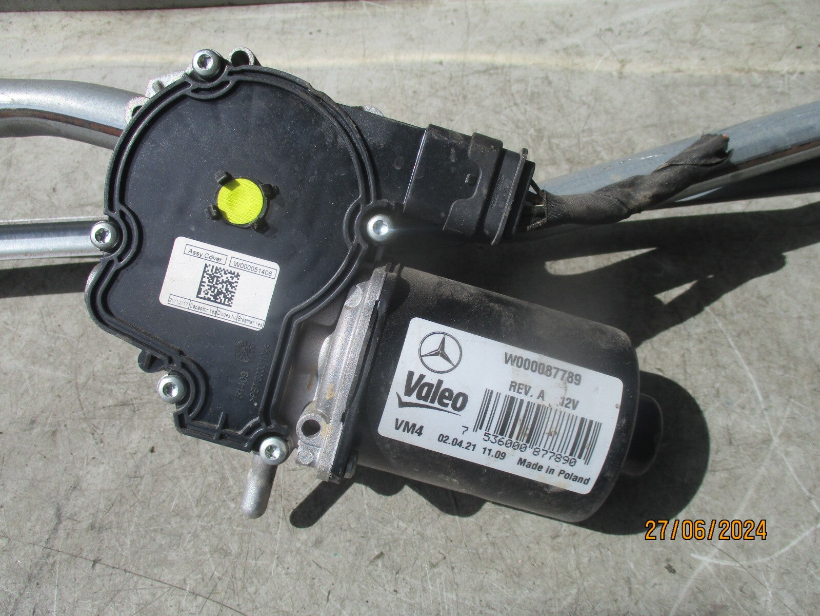 2021 MERCEDES SPRINTER W907 FRONT WINDSCREEN WIPER MOTOR LINKAGES A9108200500