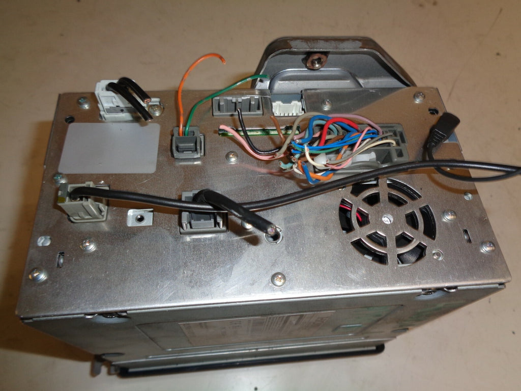 HONDA INSIGHT HYBRID MK2 2011 STEREO RADIO CD PLAYER HEAD UNIT 08A402N6400