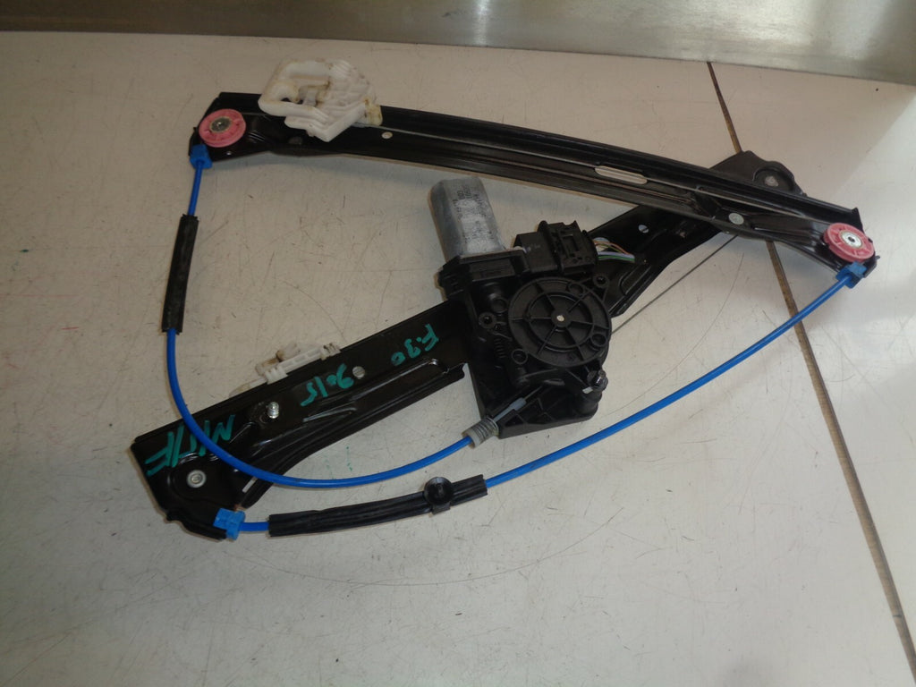 BMW 3 SERIES F30 2015 NSF PASSENGER SIDE FRONT WINDOW MOTOR REGULATOR 7259823