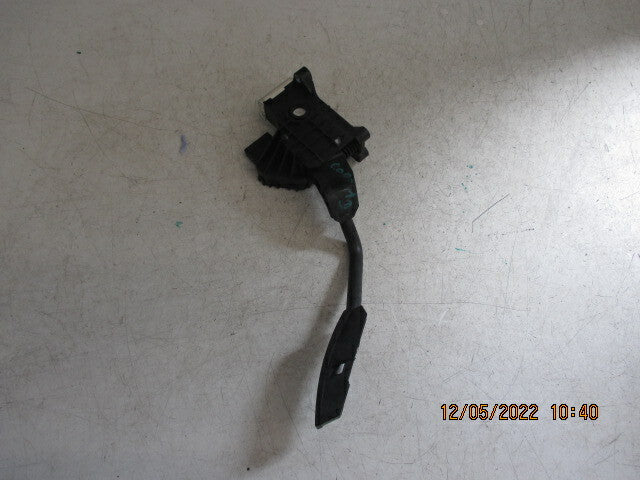 VAUXHALL CORSA D 2008 ACCELERATOR THROTTLE PEDAL 13305805