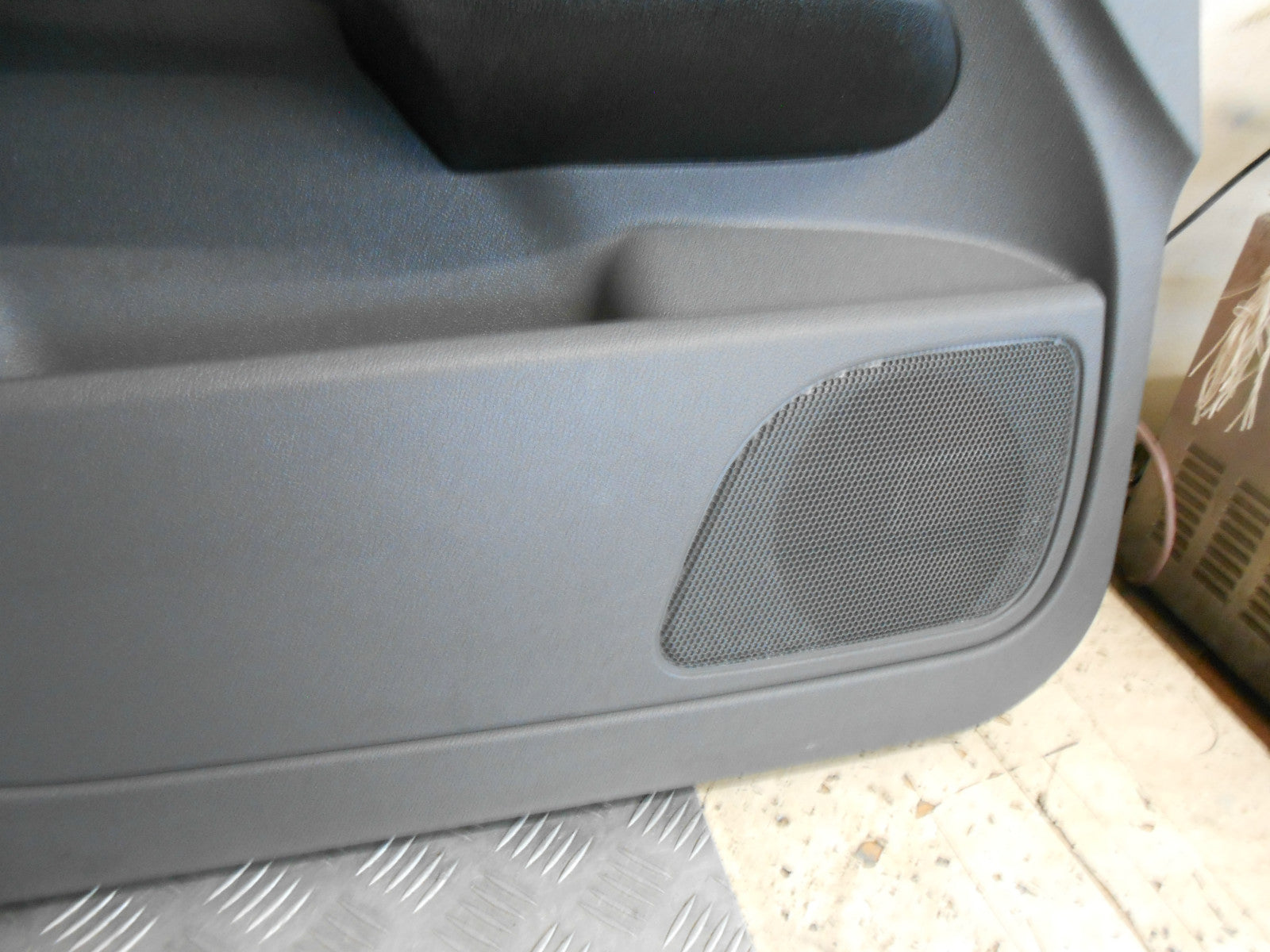 FORD FOCUS MK2 2006 5 DOOR NSF PASSENGER FRONT DOOR CARD PANEL 4M51A23943C