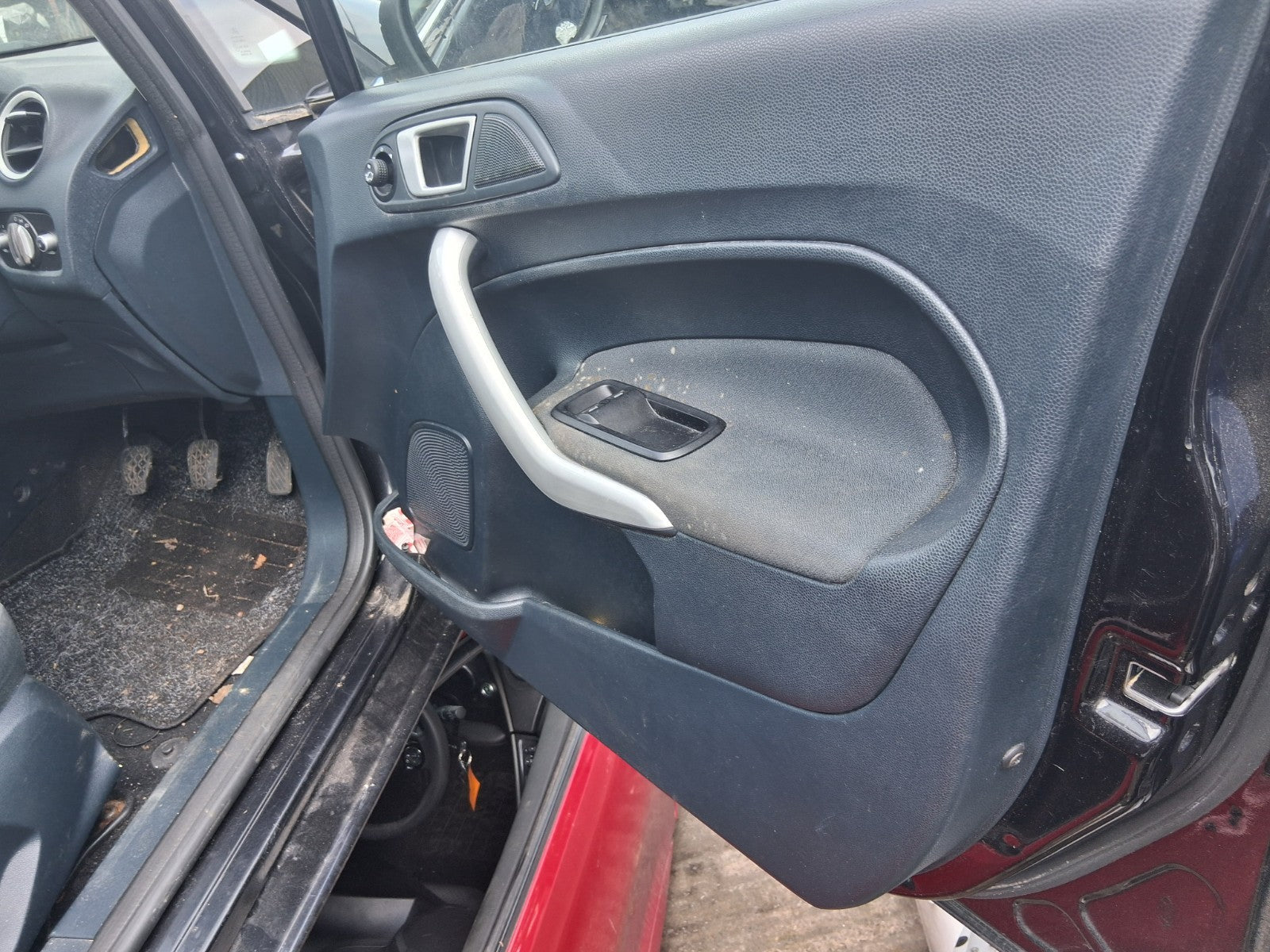 2012 FORD FIESTA MK7 5 DOOR OSF DRIVER SIDE FRONT RIGHT DOOR CARD PANEL