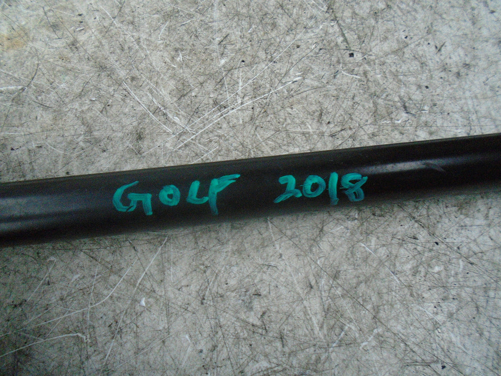 VOLKSWAGEN GOLF 2018 MK7 REAR TAILGATE SUPPORT STRUTS 5G6827550
