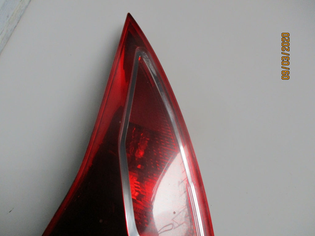RENAULT MEGANE MK2 ESTATE 2007 NSR PASSENGER SIDE REAR BRAKE LIGHT 8200417349