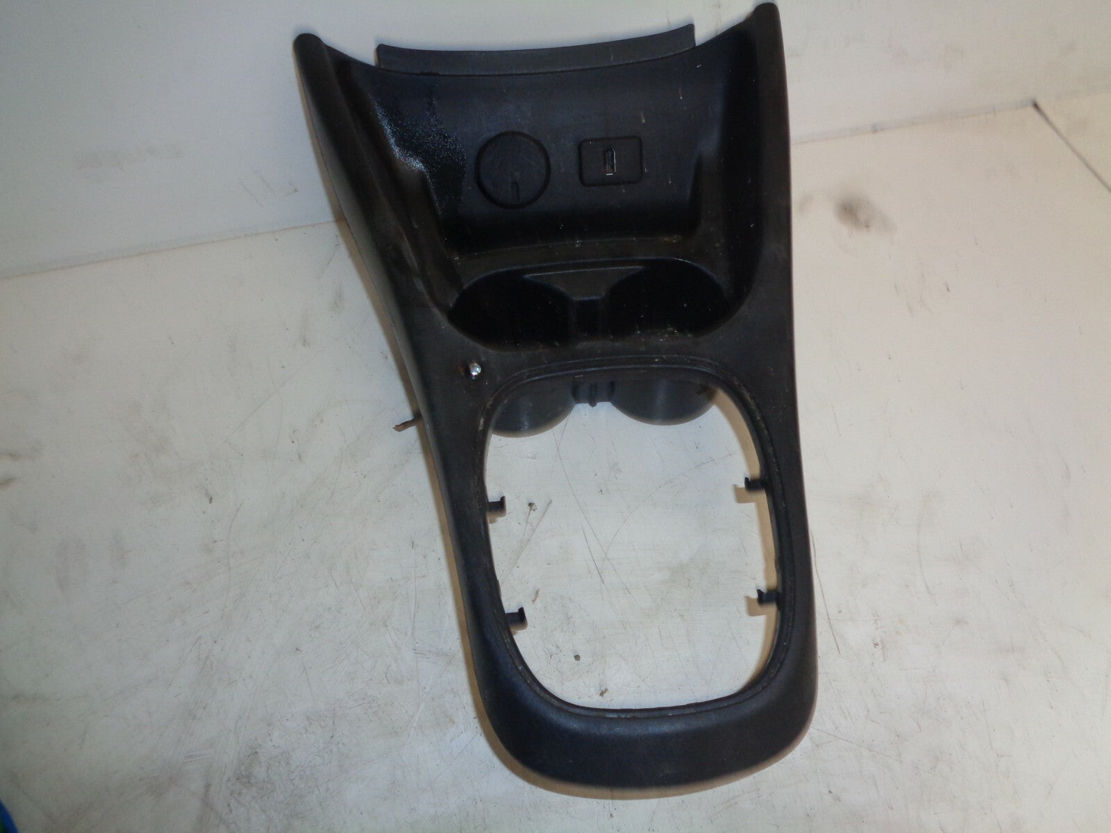 VAUXHALL CORSA E MK4 2016  CENTRE CONSOLE CUP HOLDER GEARSTICK SURROUND