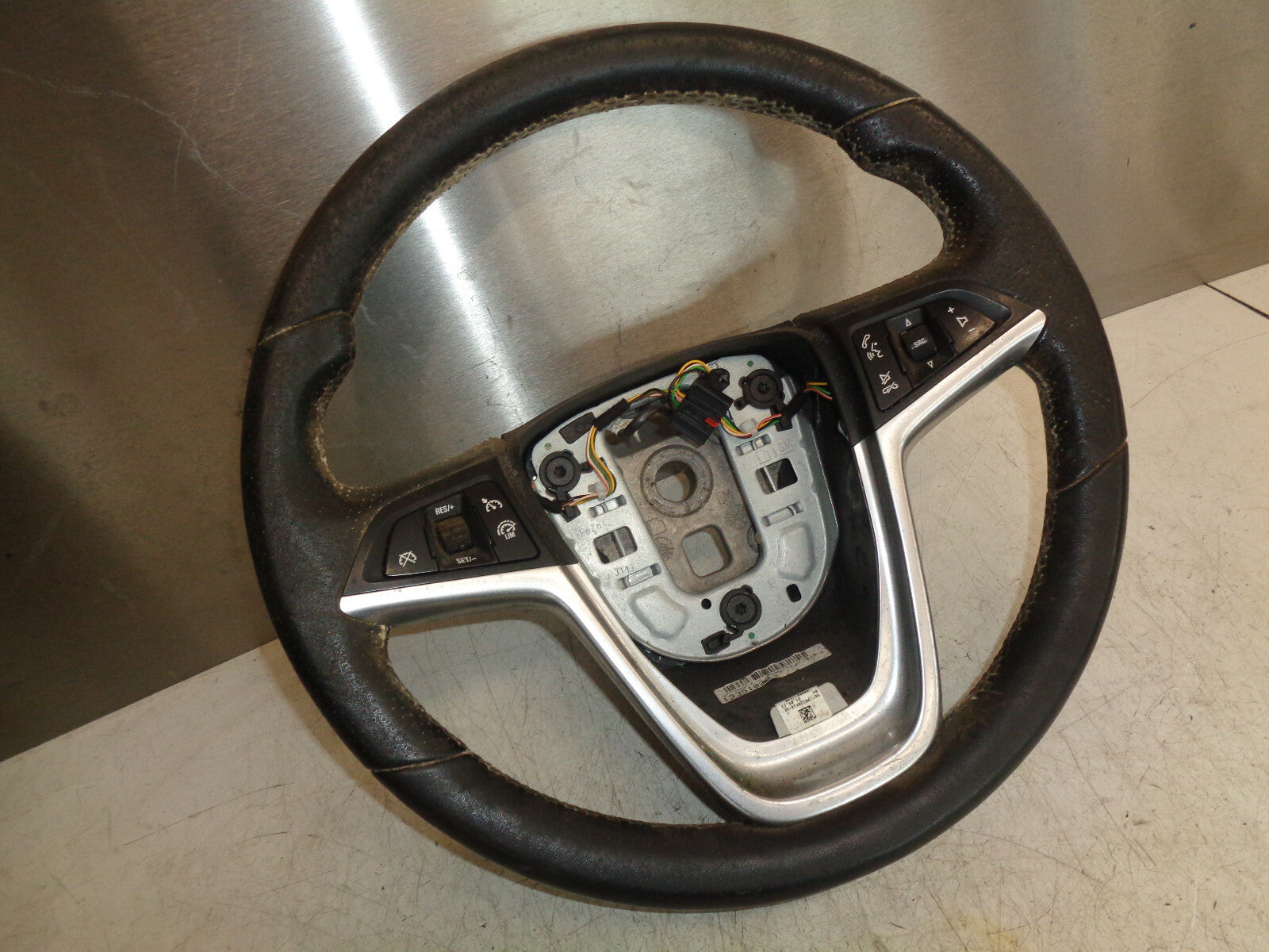 VAUXHALL ASTRA J 2013 MK6 MULTIFUNCTION STEERING WHEEL 13351028