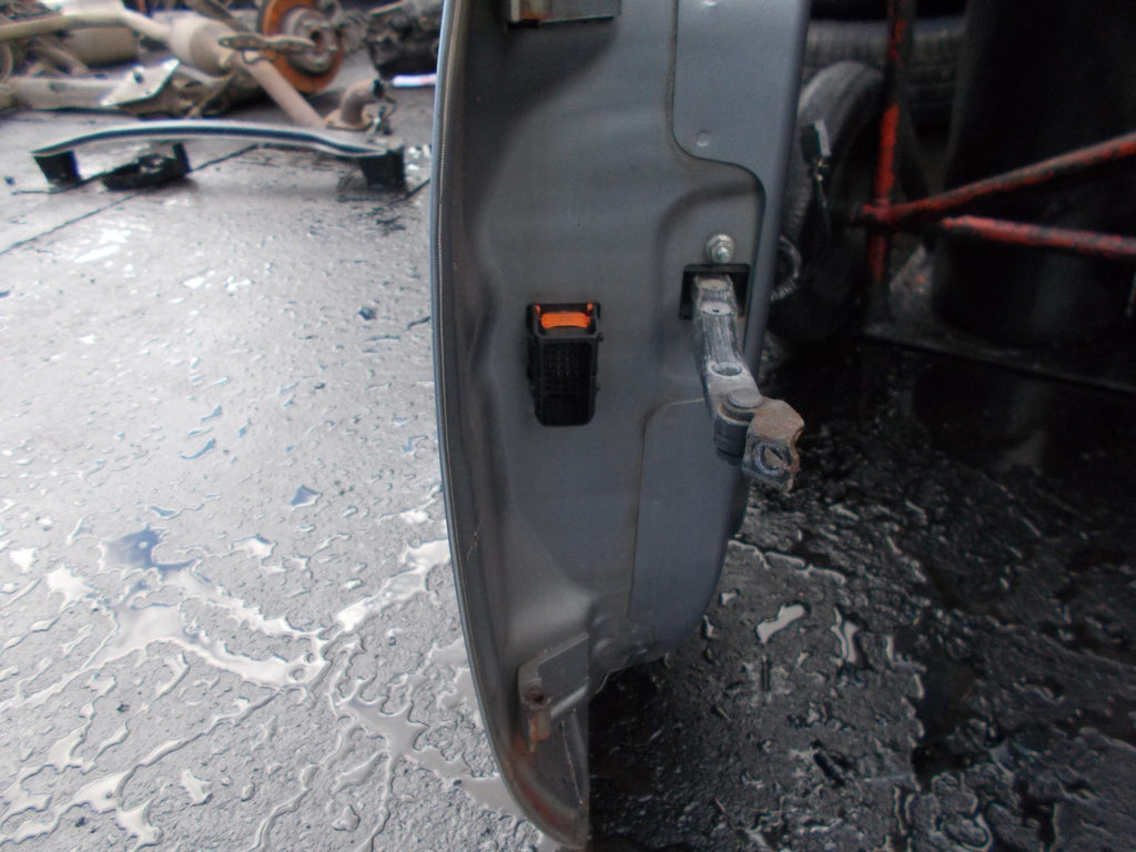 2008 VAUXHALL ZAFIRA MPV OSF DRIVERS SIDE FRONT DOOR SILVER L163 / GBJ 4AU
