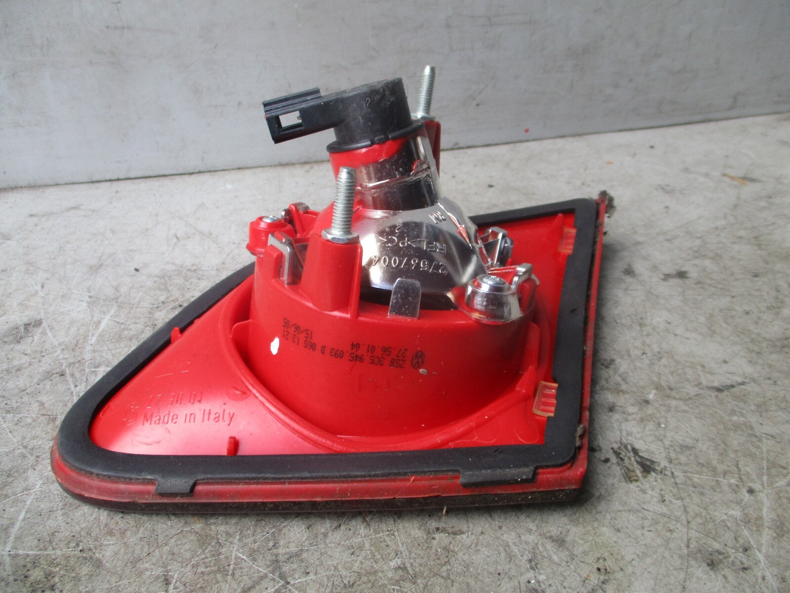 VOLKSWAGEN PASSAT 2006 B6 SALOON OSR DRIVING SIDE REAR LIGHT 27567004