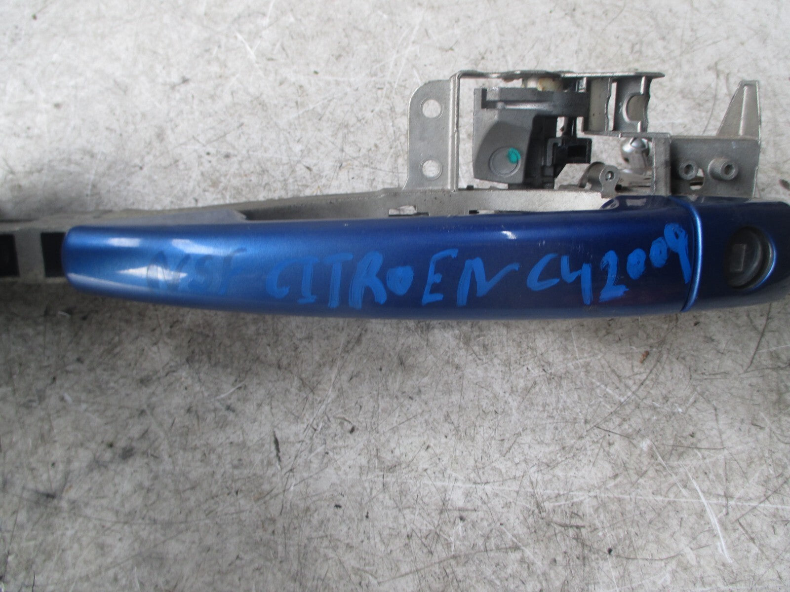 2009 CITROEN C4 NSF FRONT PASSENGER SIDE EXTERIOR DOOR HANDLE BLUE