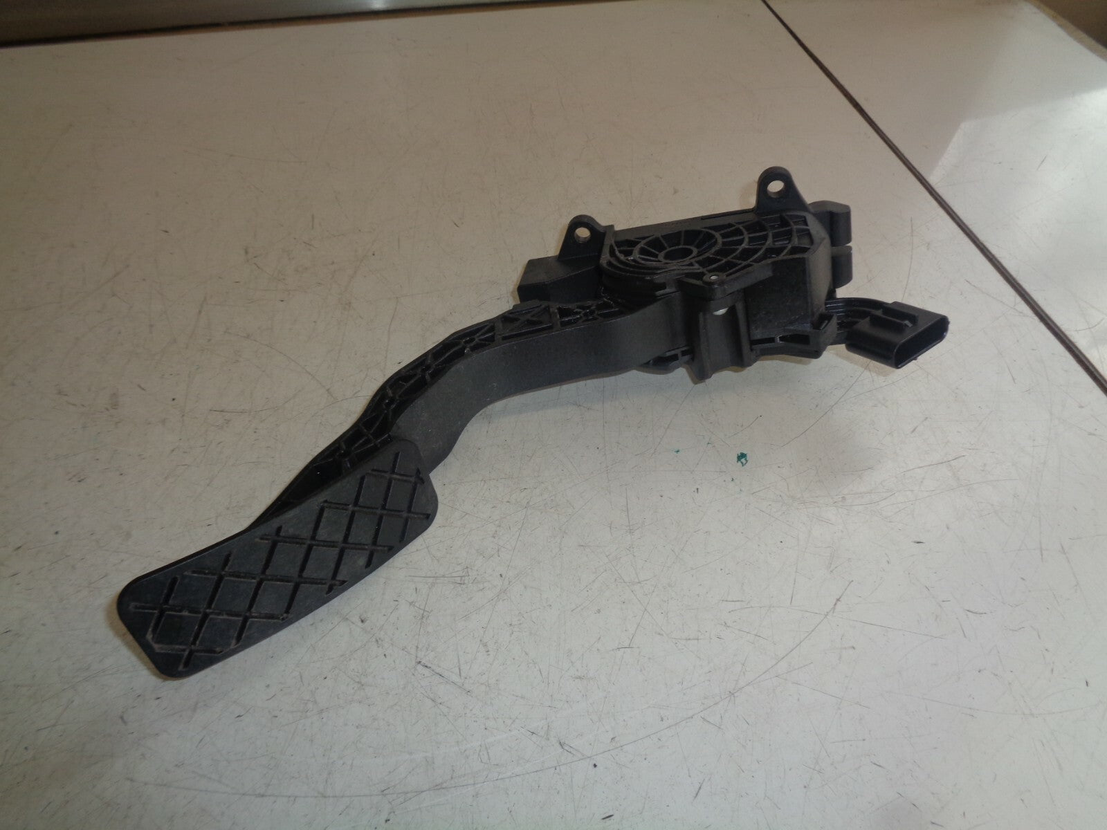 VW VOLKSWAGEN POLO 6R 2017 THROTTLE ACCELERATOR PEDAL 6C2721503B