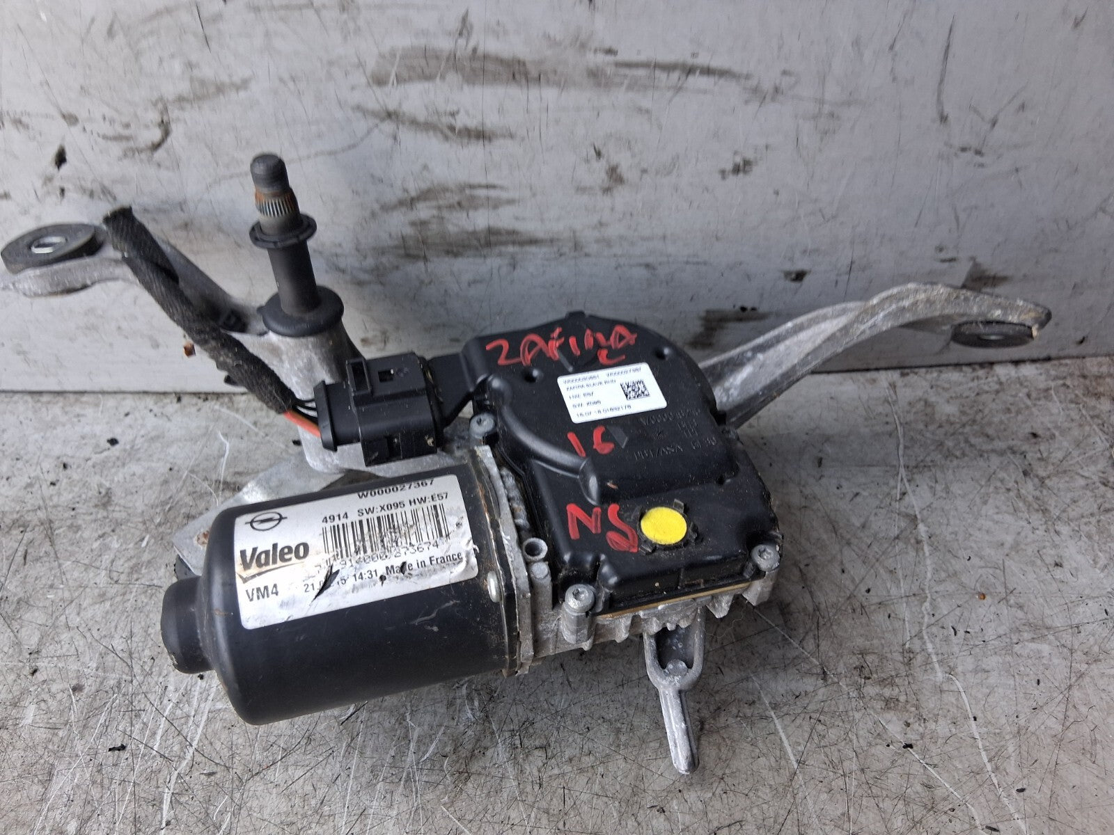 VAUXHALL ZAFIRA C 2016 NS PASSENGER SIDE FRONT WINDSCREEN WIPER MOTOR W000027367