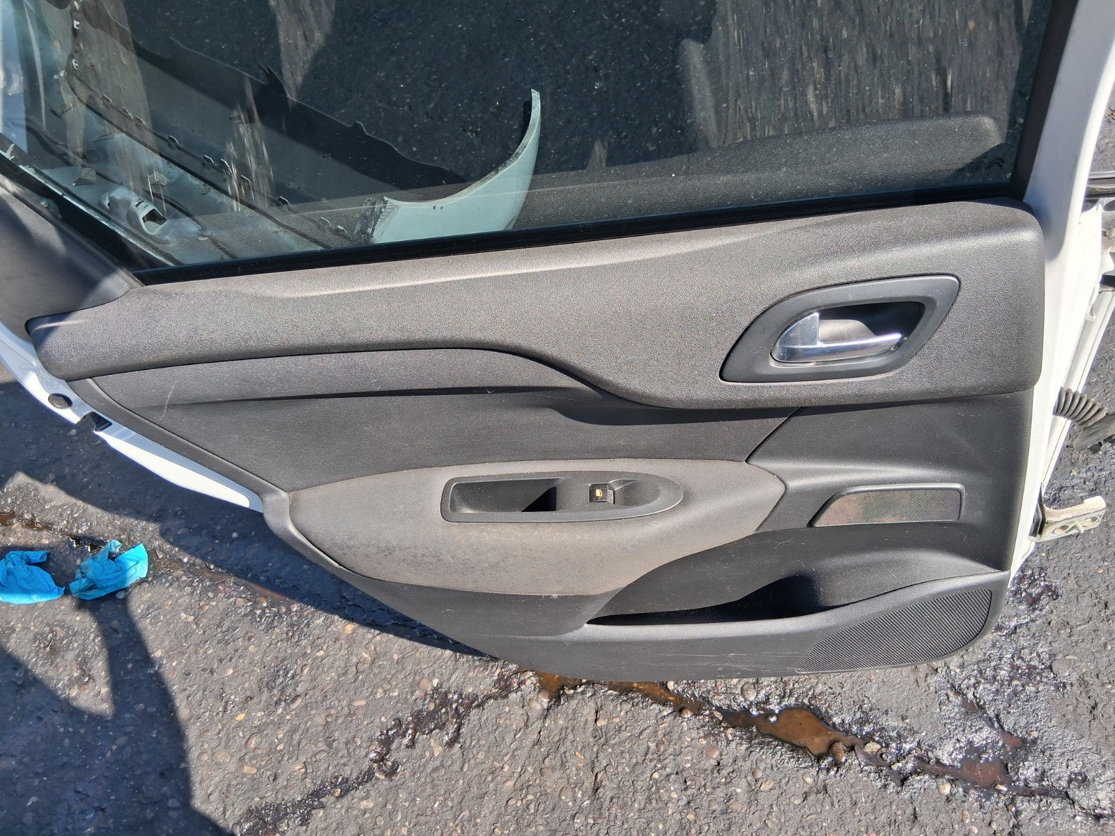 2013 CITROEN C4 MK2 NSR PASSENGER SIDE REAR LEFT COMPLETE DOOR WHITE