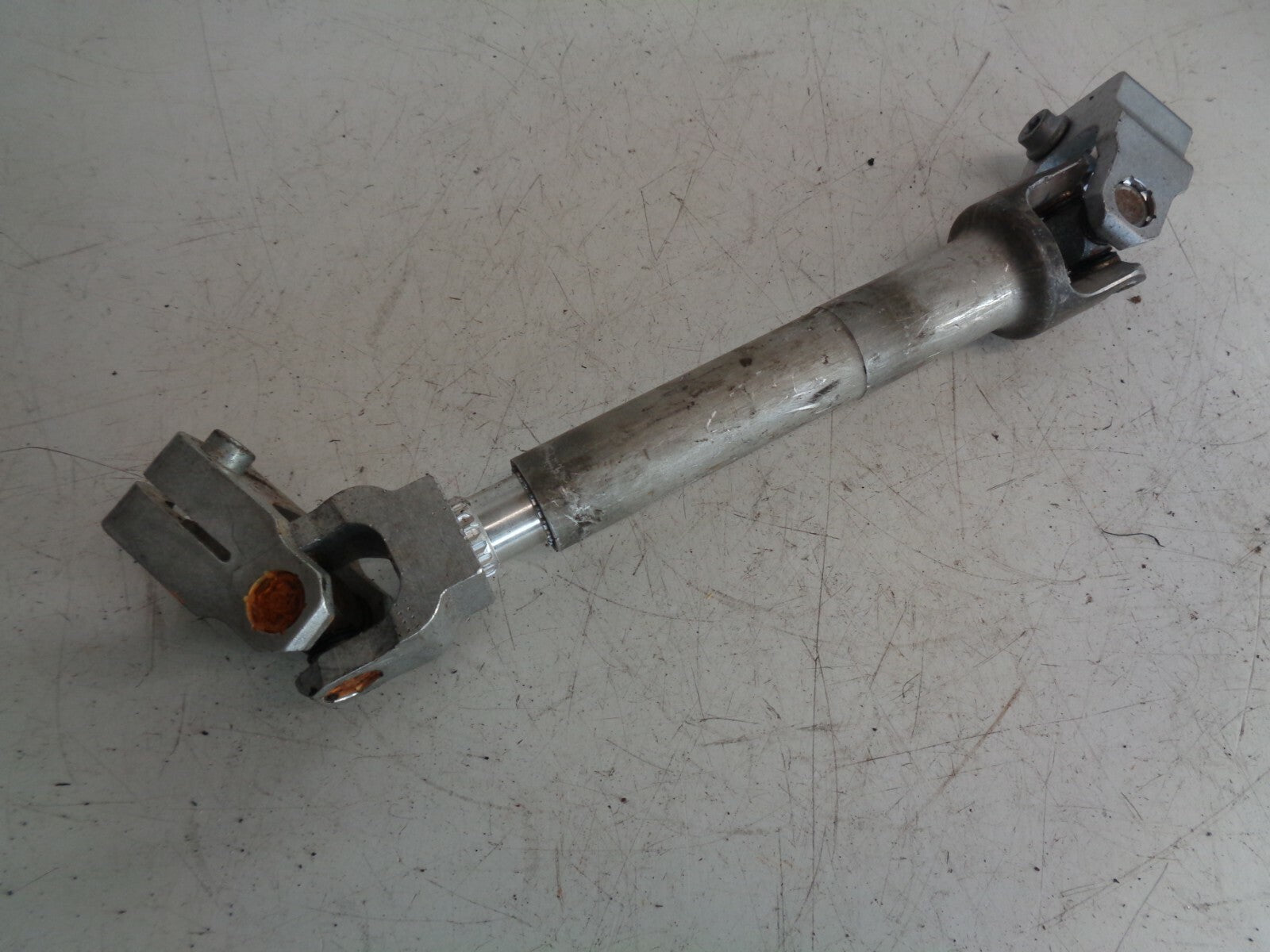 MERCEDES BENZ A CLASS W176 2018 STEERING COLUMN LOWER END JOINT A2464600509