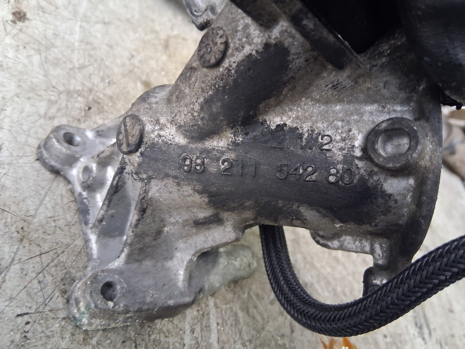 2021 VAUXHALL VIVARO MK3 EGR VALVE PIPE HOUSING 9821154280