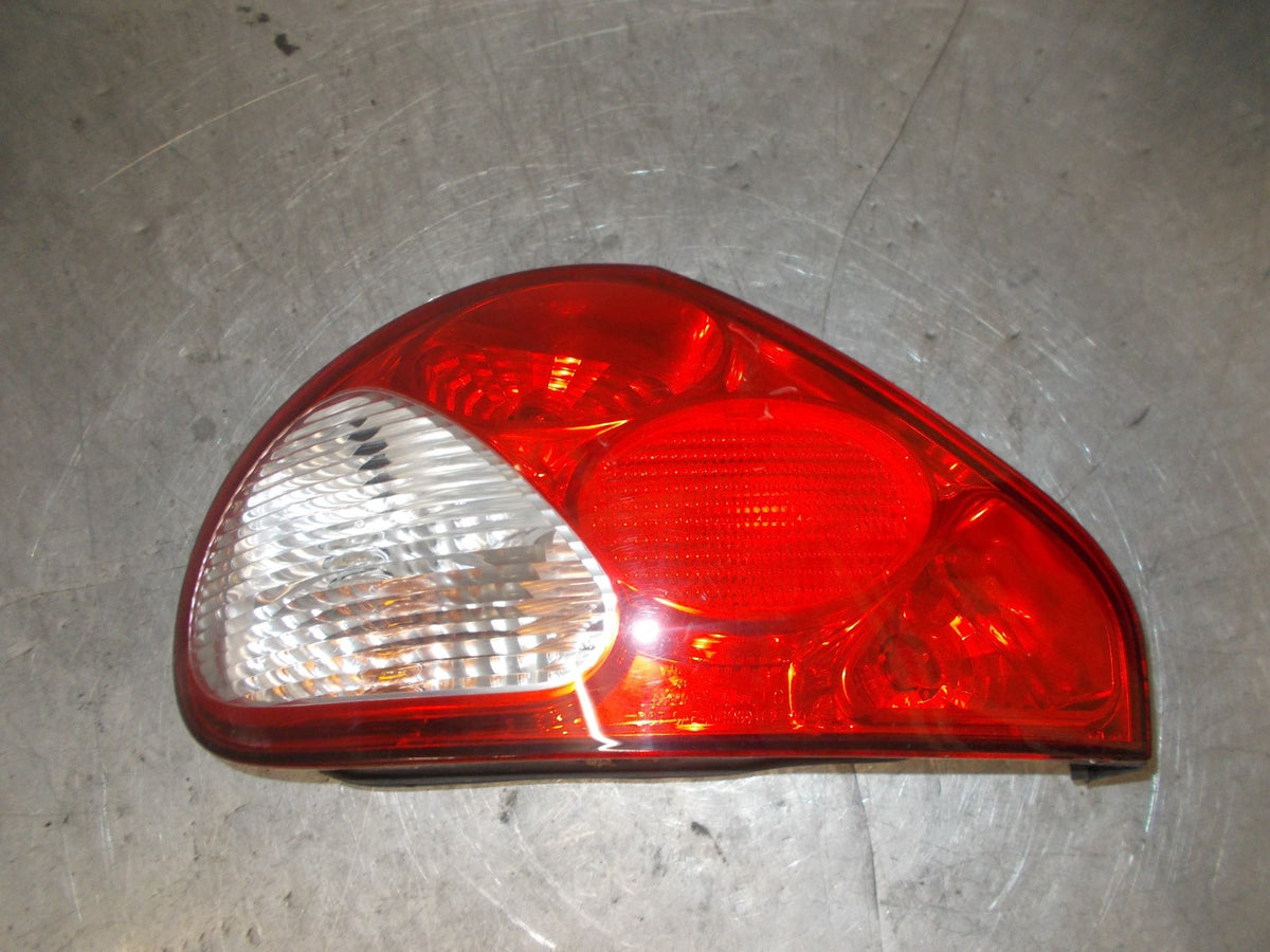 JAGUAR X TYPE 2001-2007 NSR PASSENGER SIDE REAR LIGHT TAIL LIGHT 89021757A