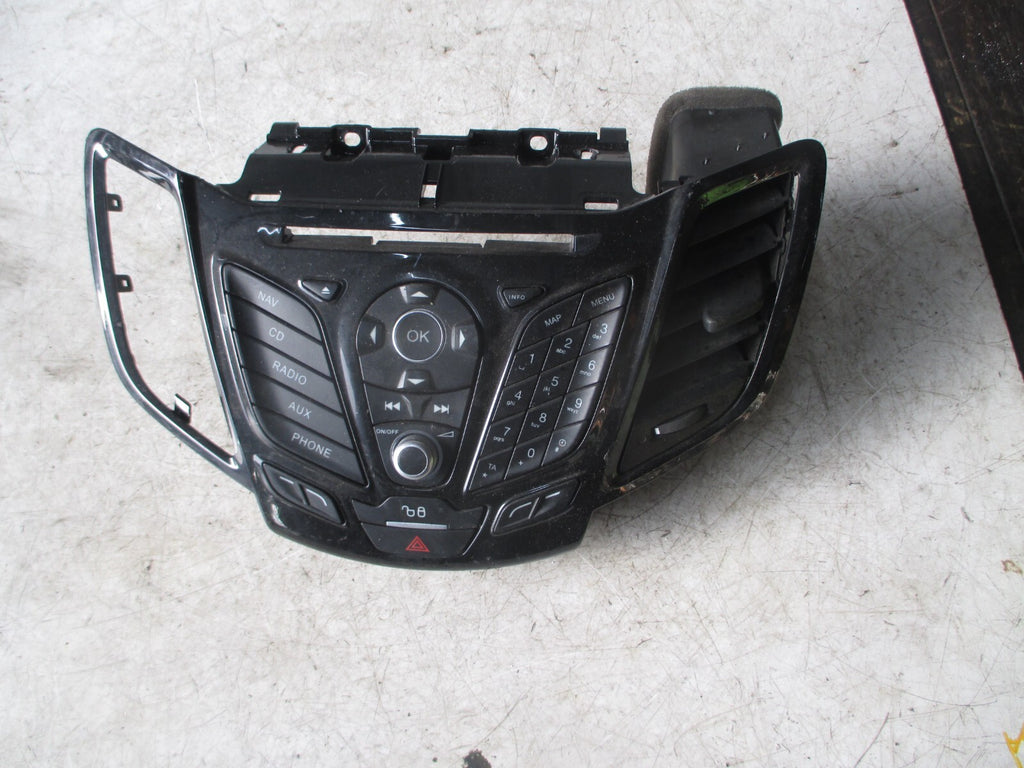 FORD FIESTA MK7 2017 STEREO CONTROL PANEL WITH AIR VENTS 1700688501