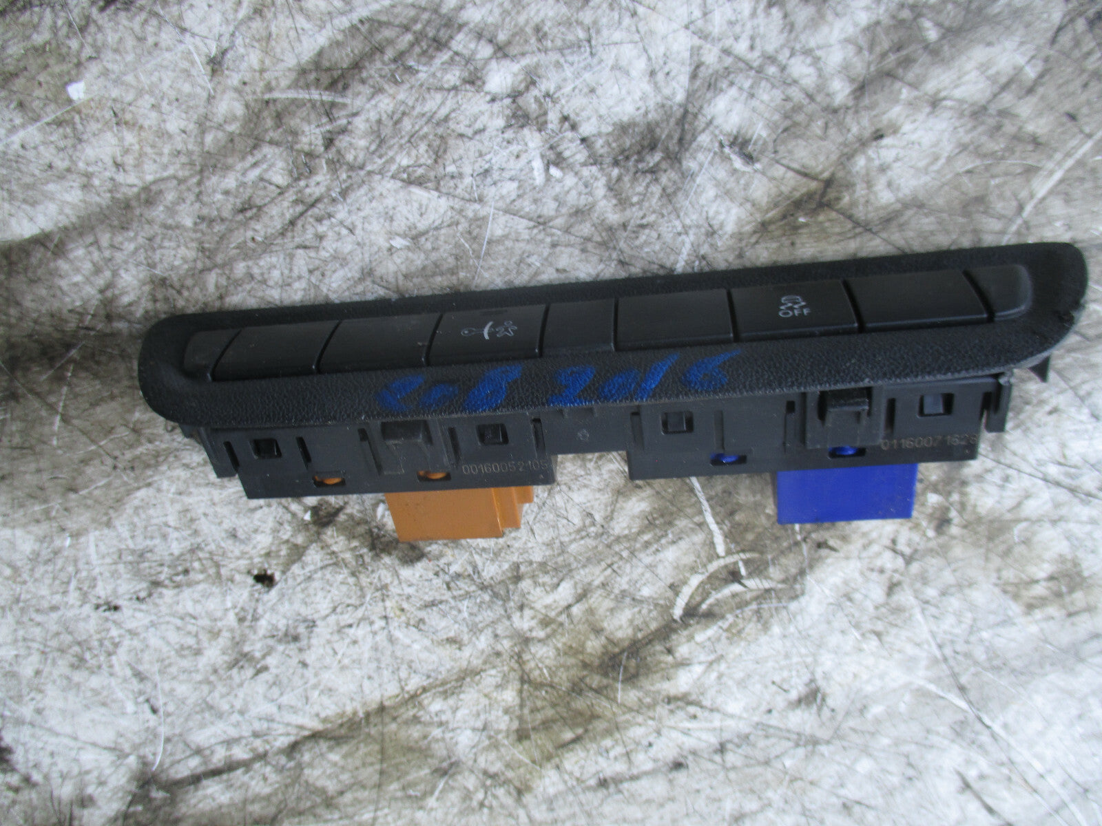 PEUGEOT 208 2016 CENTRE CONSOLE ESP OFF LOCK BUTTON SWITCH PANEL ASSEMBLY STRIP