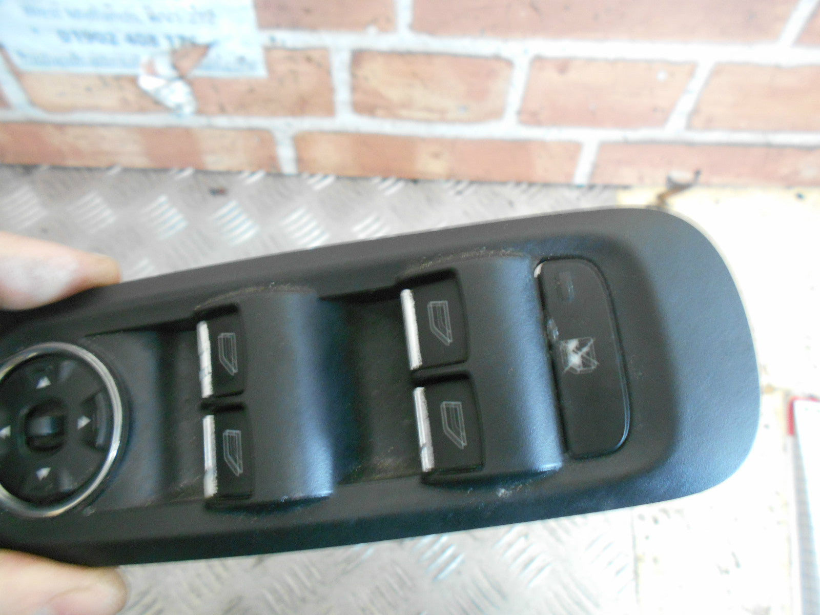 FORD MONDEO MK4 2007 OSF DRIVER SIDE FRONT WINDOW MIRROR SWITCH 757T-14A132-BC