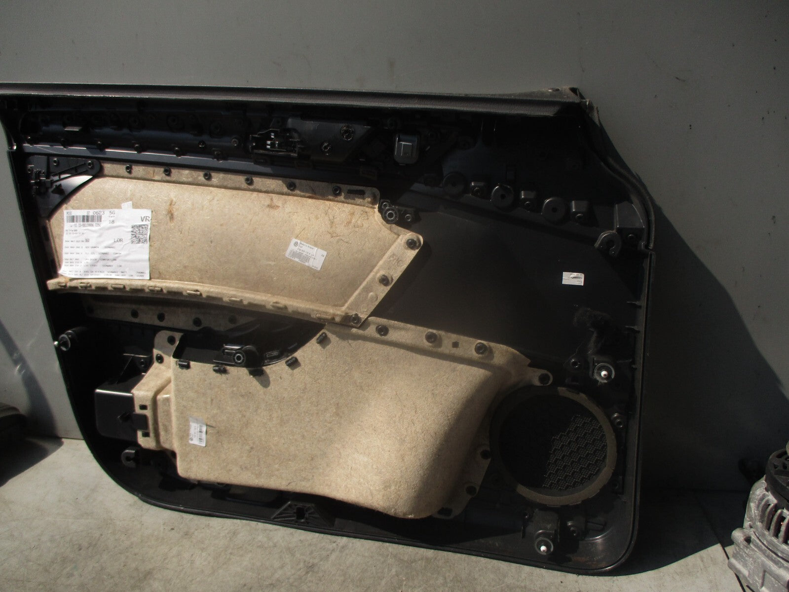 2015 VOLKSWAGEN GOLF MK7 OSF DRIVER SIDE FRONT RIGHT DOOR CARD PANEL 5G4868110B