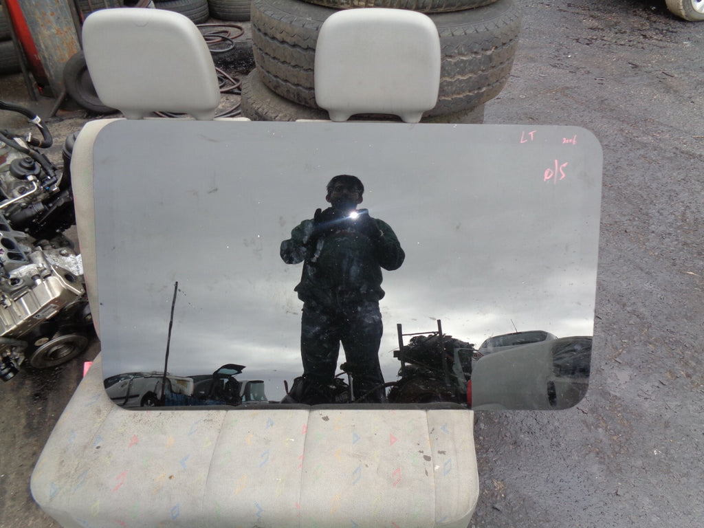 VW VOLKSWAGEN LT 35 2006 OS DRIVERS SIDE REAR DROP DOOR GLASS