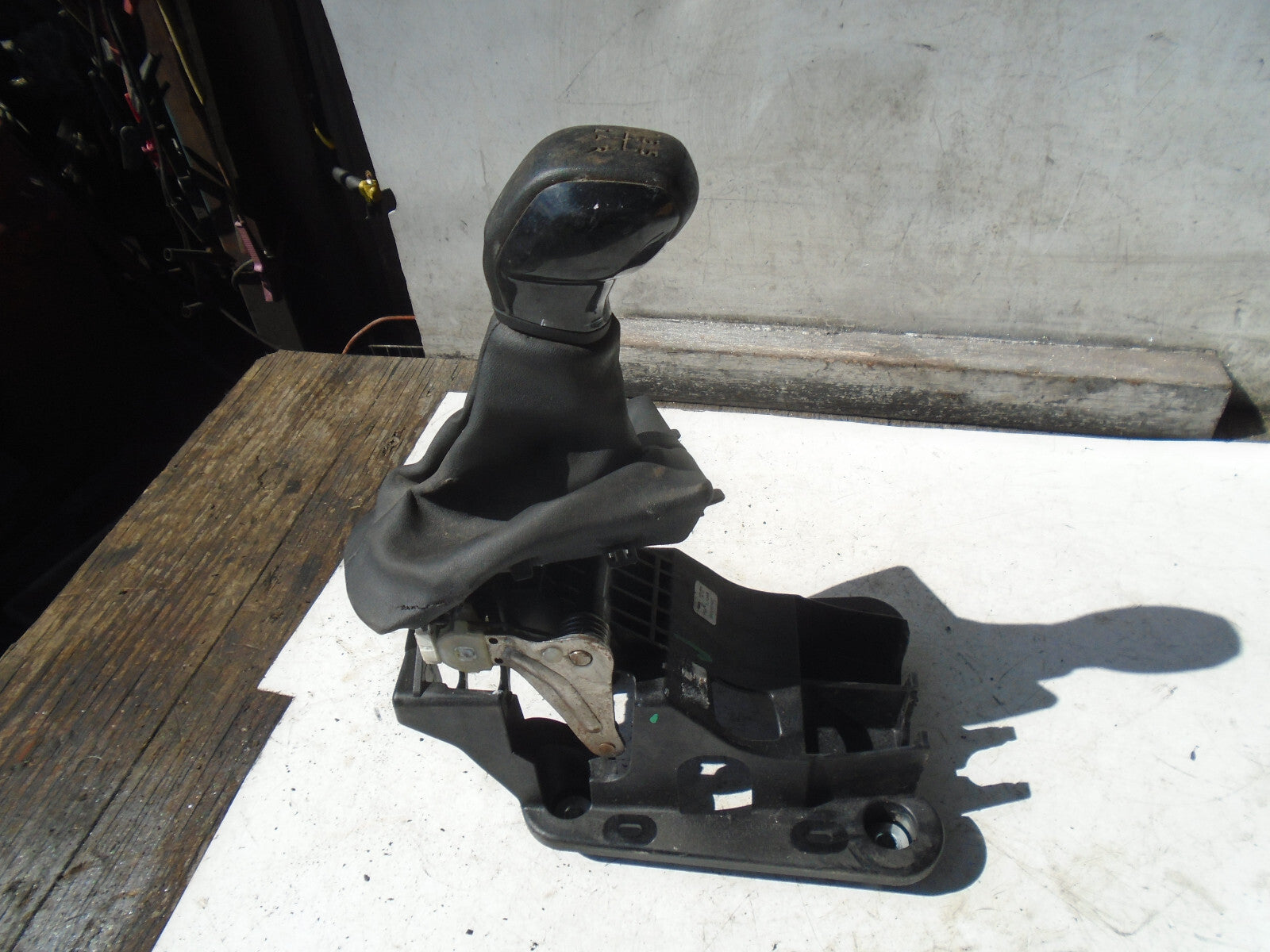 PEUGEOT 208 2016 5 SPEED MANUAL GEARSTICK GEARSHIFTER 9808161480