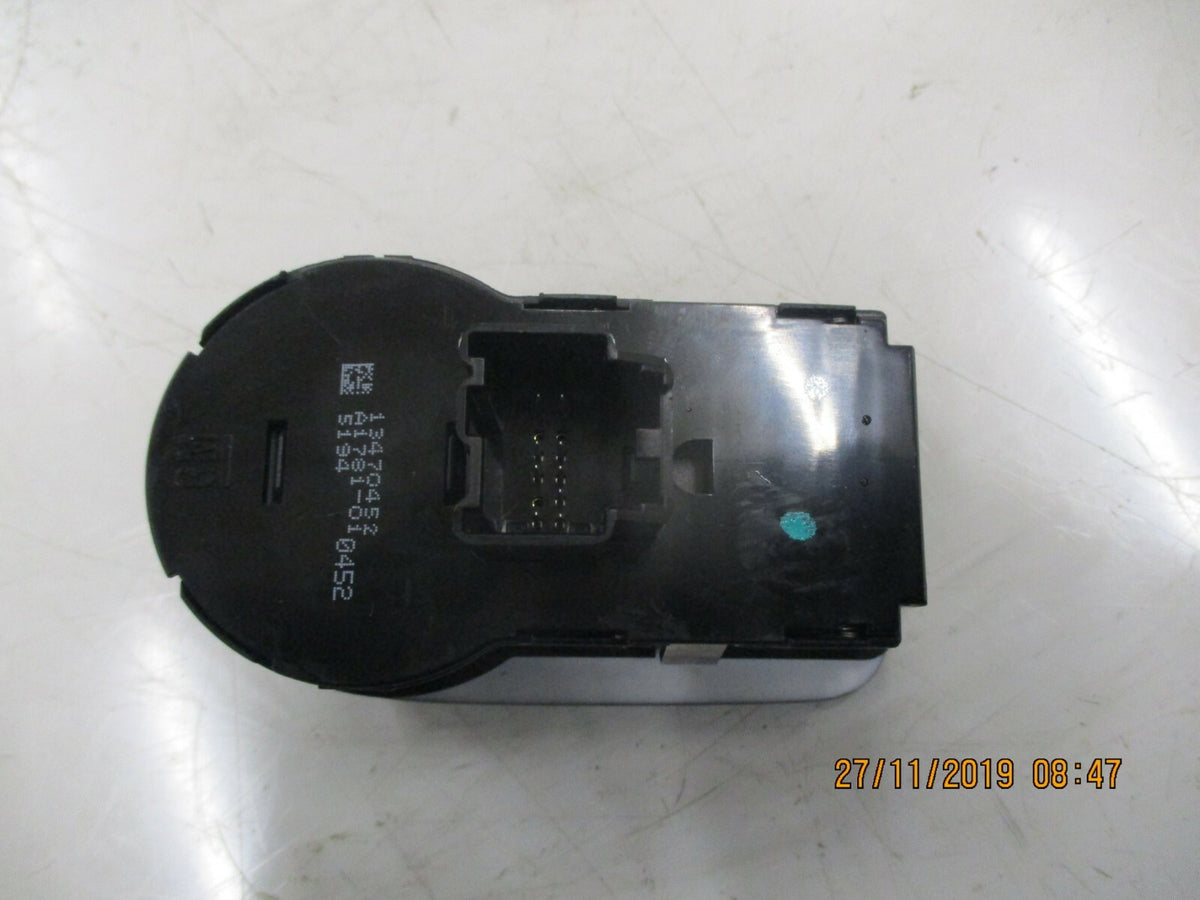 VAUXHALL CORSA E 2016 DASH HEADLIGHT FOG SPOT LIGHT CONTROL SWITCH 13470452