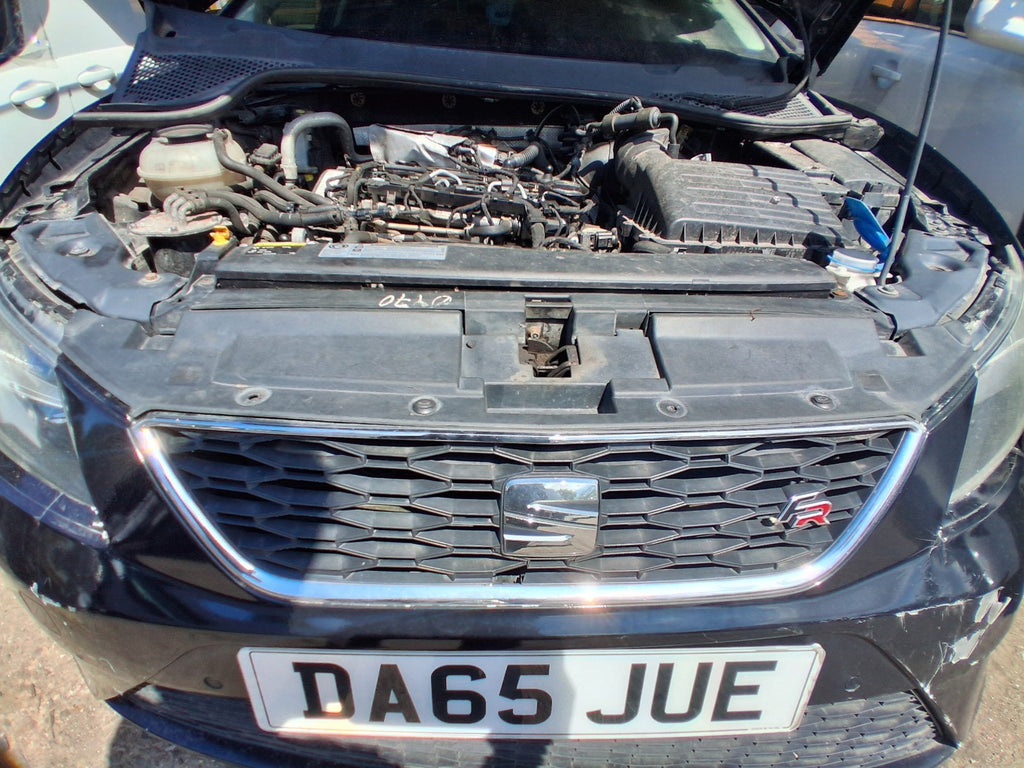 2015 SEAT LEON FR MK3 FRONT CENTRE UPPER BUMPER GRILL