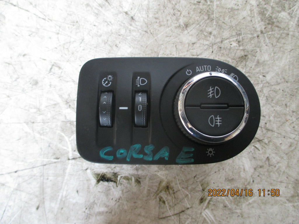VAUXHALL CORSA E 2018 HEADLIGHT CONTROL SWITCH PANEL 13470454