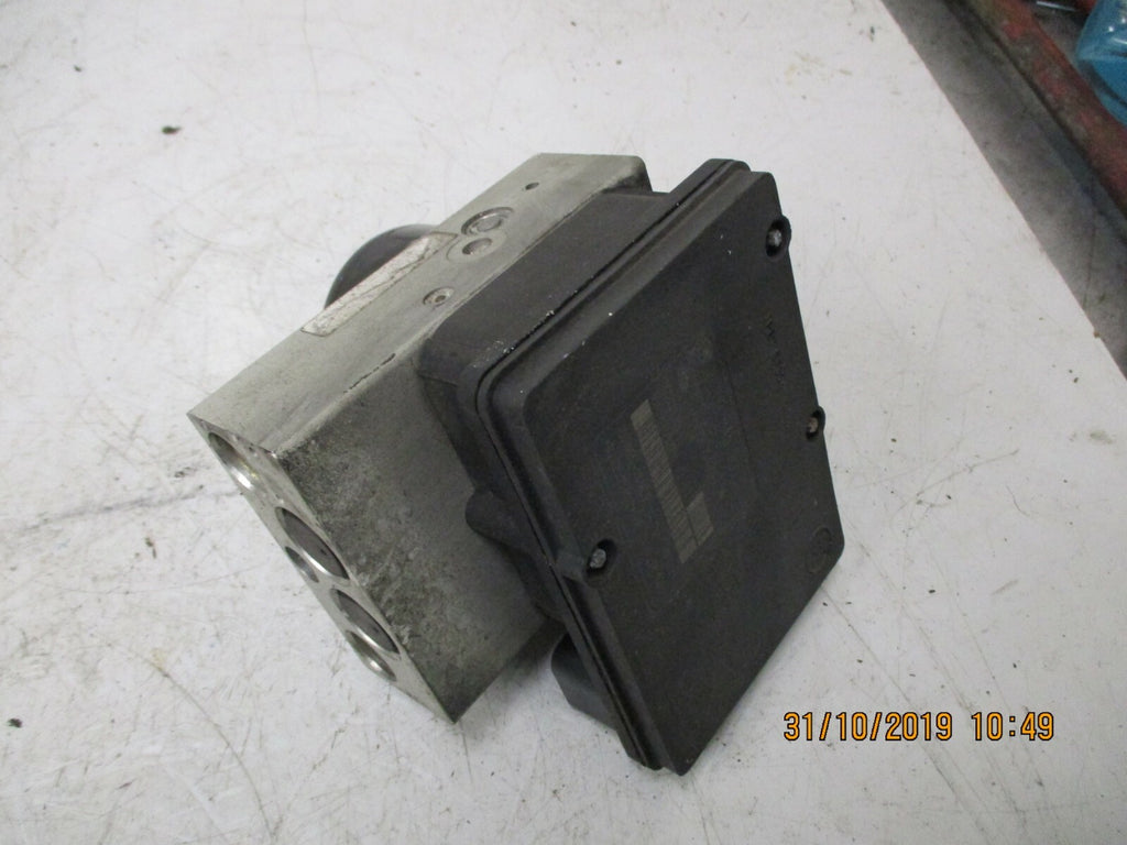 MERCEDES C CLASS W203 ABS BRAKE PUMP AND CONTROL MODULE A2034310812
