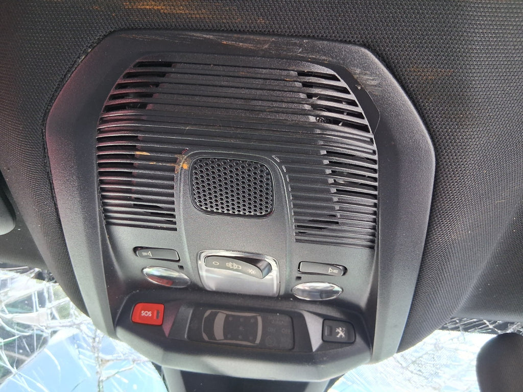 2023 PEUGEOT 5008 MK2 FRONT INTERIOR ROOF READING COURTESY LIGHT