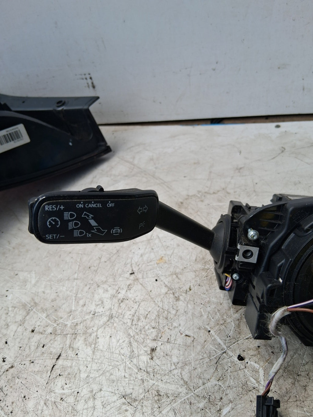 2019 SKODA FABIA WIPER INDICATOR STALK SWITCH SQUIB 2Q0959653