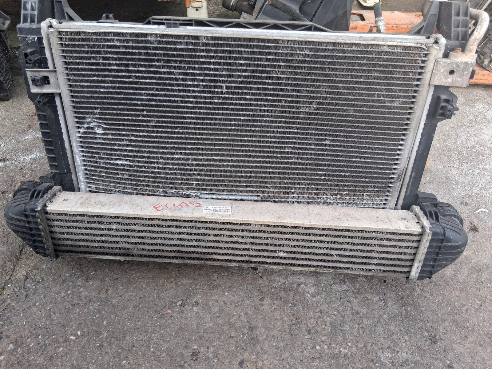 2005 MERCEDES E CLASS W211 E220 2.2 DIESEL AUTO RADIATOR RAD PACK A1695000354