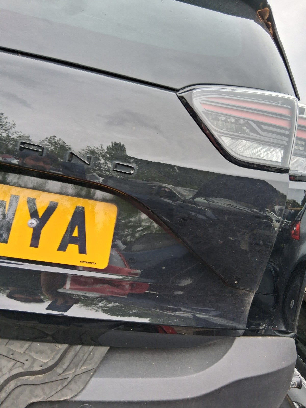 2024 VAUXHALL CROSSLAND BARE TAILGATE BOOTLID DIAMOND BLACK METALLIC 23G