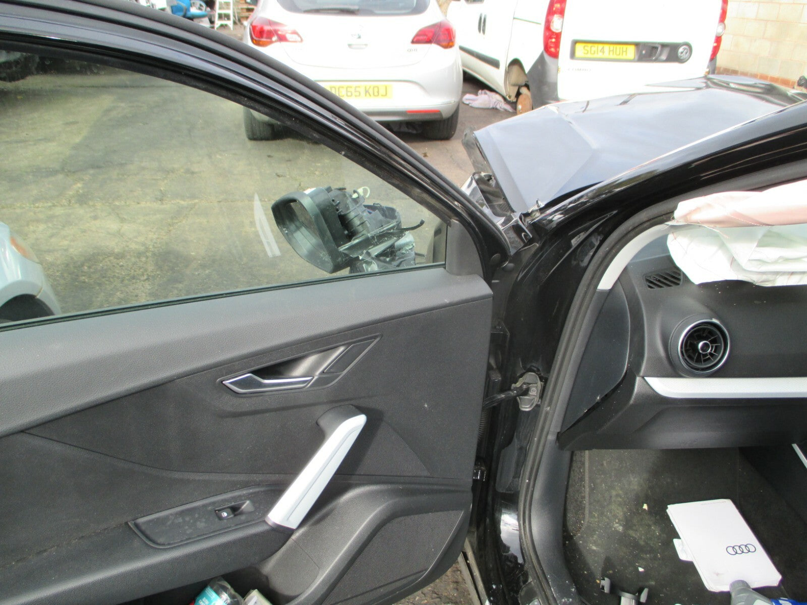AUDI Q2 MK1 2020 NSF PASSENGER SIDE FRONT PLASTIC DOOR CARD PANEL ONLY